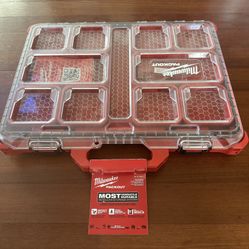 BRAND NEW Milwaukee PACKOUT 11-Compartment Low-Profile Impact Resistant Portable Small Parts Organizer