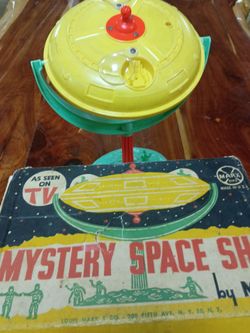 Vince's toy mystery spaceship