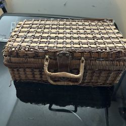 Tea Set Picnic Basket