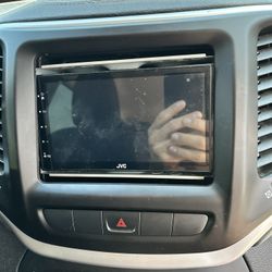 6.8 Touchscreen Jvc