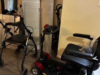 Brand-New Go-Go Motorized Scooter – Complete Bundle – $1,000
