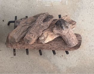 Ceramic Fireplace Log Set with Grate