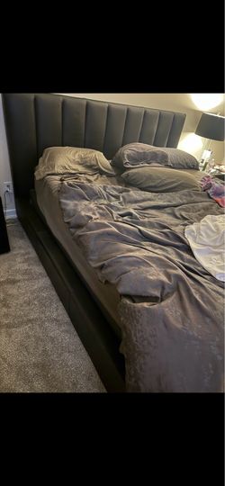 HR brand, King size bed frame with spring box