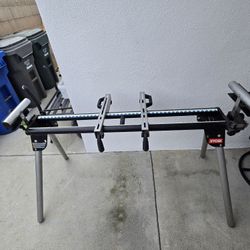 UNIVERSAL MITER SAW QUICKSTAND