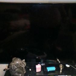 Very Nice T.V It Is Not A Smart T.V But It Works Great For A Game Or With A Fire Stick. It's About 45 Inches 