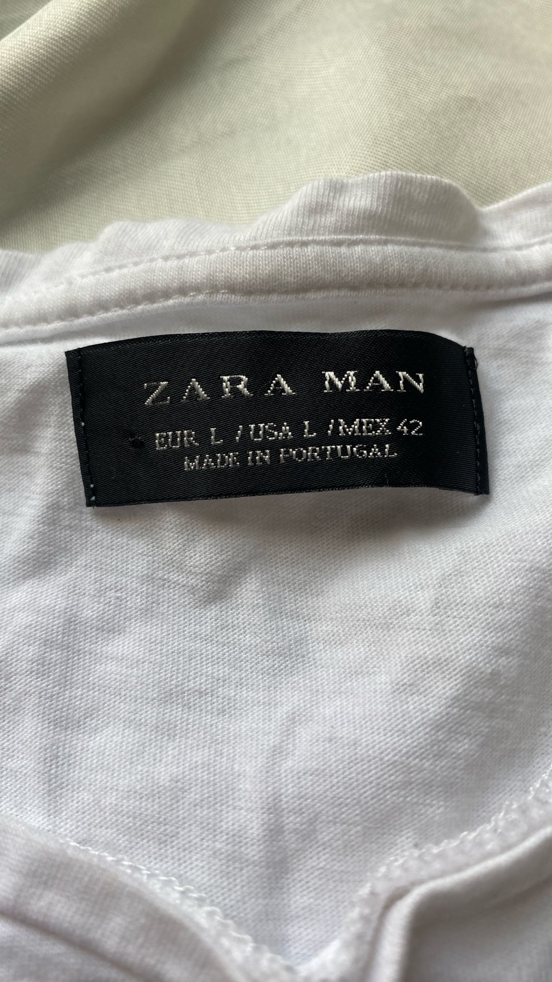 Zara Mens White Shirt w/ Black & Red Design 
