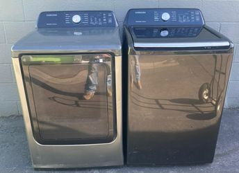 SAMSUNG WHITE ACTIVE WATERJET TOP LOAD WASHER WITH AGITATOR AND GAS DRYER
