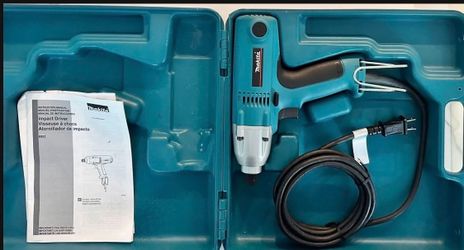 LIKE NEW - Makita 6952 Corded Impact Driver with Case