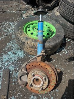 1986 Honda CRX Front Left Suspension $120