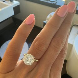 Natural 3.70 ct Round Diamond Ring – GIA Certified – Triple Excellent – Below Market