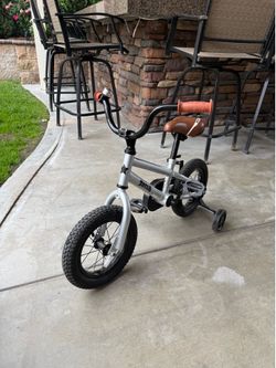 JoyStar Kid’s Bike with Training Wheels