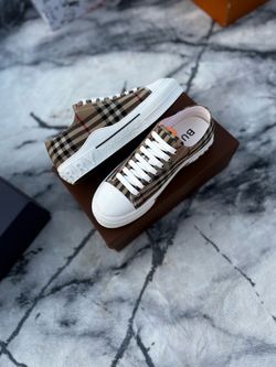 Burberry check men shoes (8,10.5M)