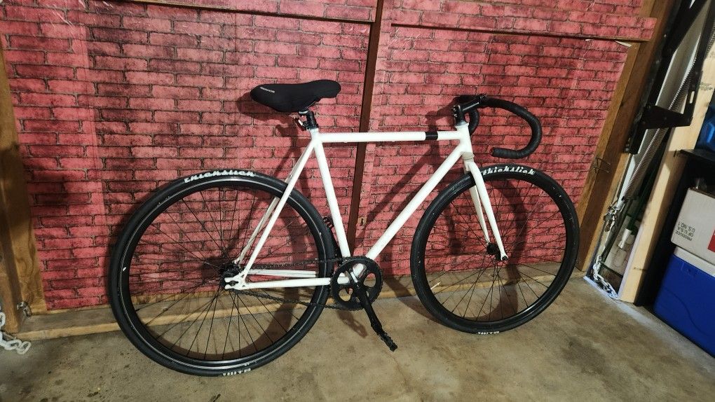 6KU Fixie Lowball Idc Need gone(Read Description)