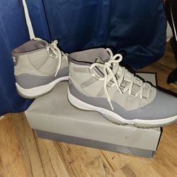 Air Jordan (Size9) Cool Greys Retro 11s