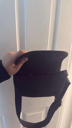 Athleta Black Magnetic Close Fanny Pack
