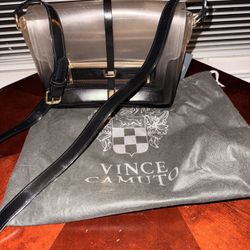 Vince Camuto 
