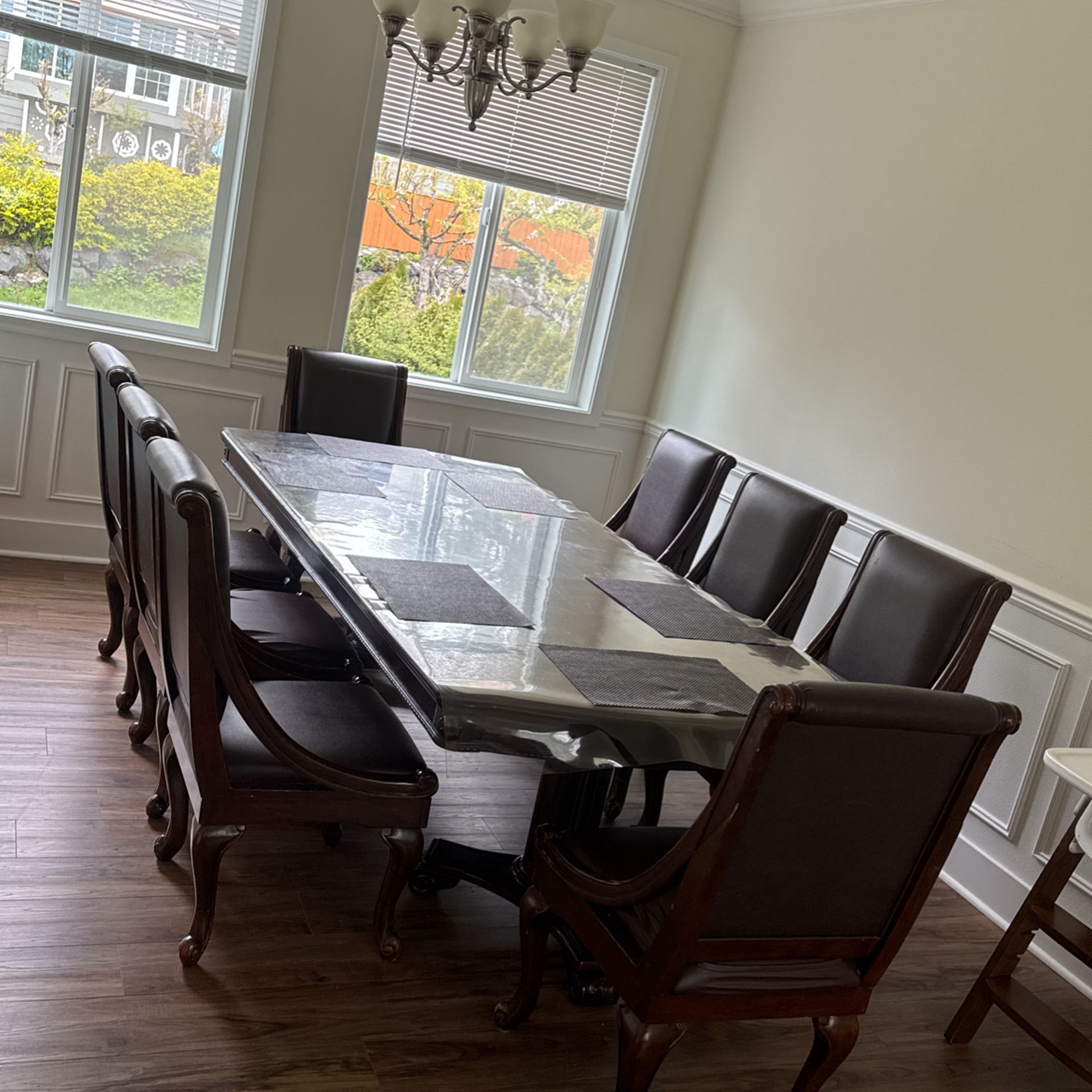  Dining Table With 8 Chairs 