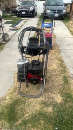 Pressure washer machine. Brigstratton  3000 psi