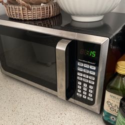 Microwave Oven