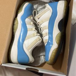 Jordan 11s Lows Size 6