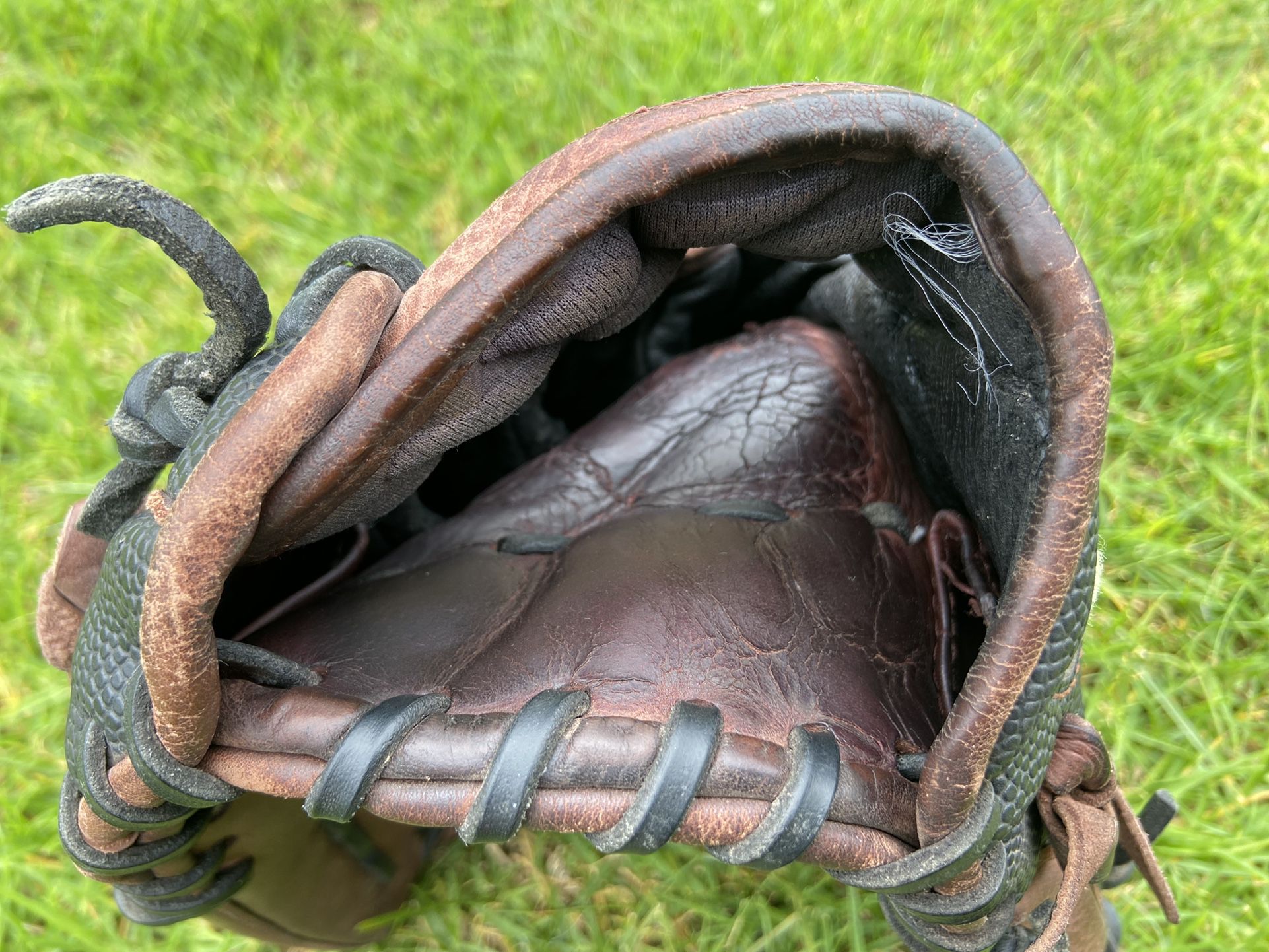 Wilson A1000 Baseball Glove