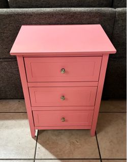 Clean , Wood , Pink 3 Drawer Chest / Small Dresser
