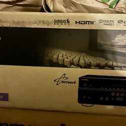 Yamaha AV RECEIVER AMPLI-TUNER AUDIO-VIDEO RX-V671