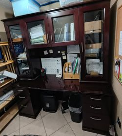 Cherry stained full size desk with overhead hutch