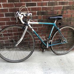 1980’s Schwinn Traveler Road Bike 