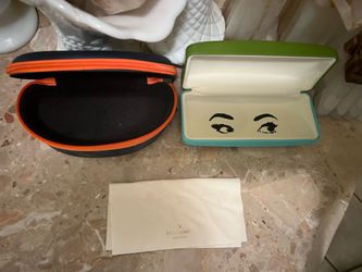 Pair of Kate spade and other eye glass case