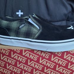 Vans Youth Size 6