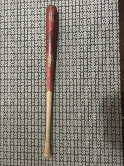 Louisville Slugger Wood Baseball Bat