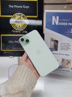 iPhone 15 6.1" (T-Mobile Locked) 