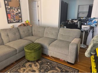 Couch plus ottoman