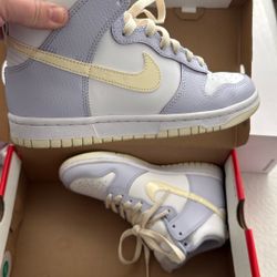 Woman Nike Dunk High 6.5