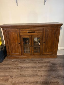 Server/Liquor Cabinet