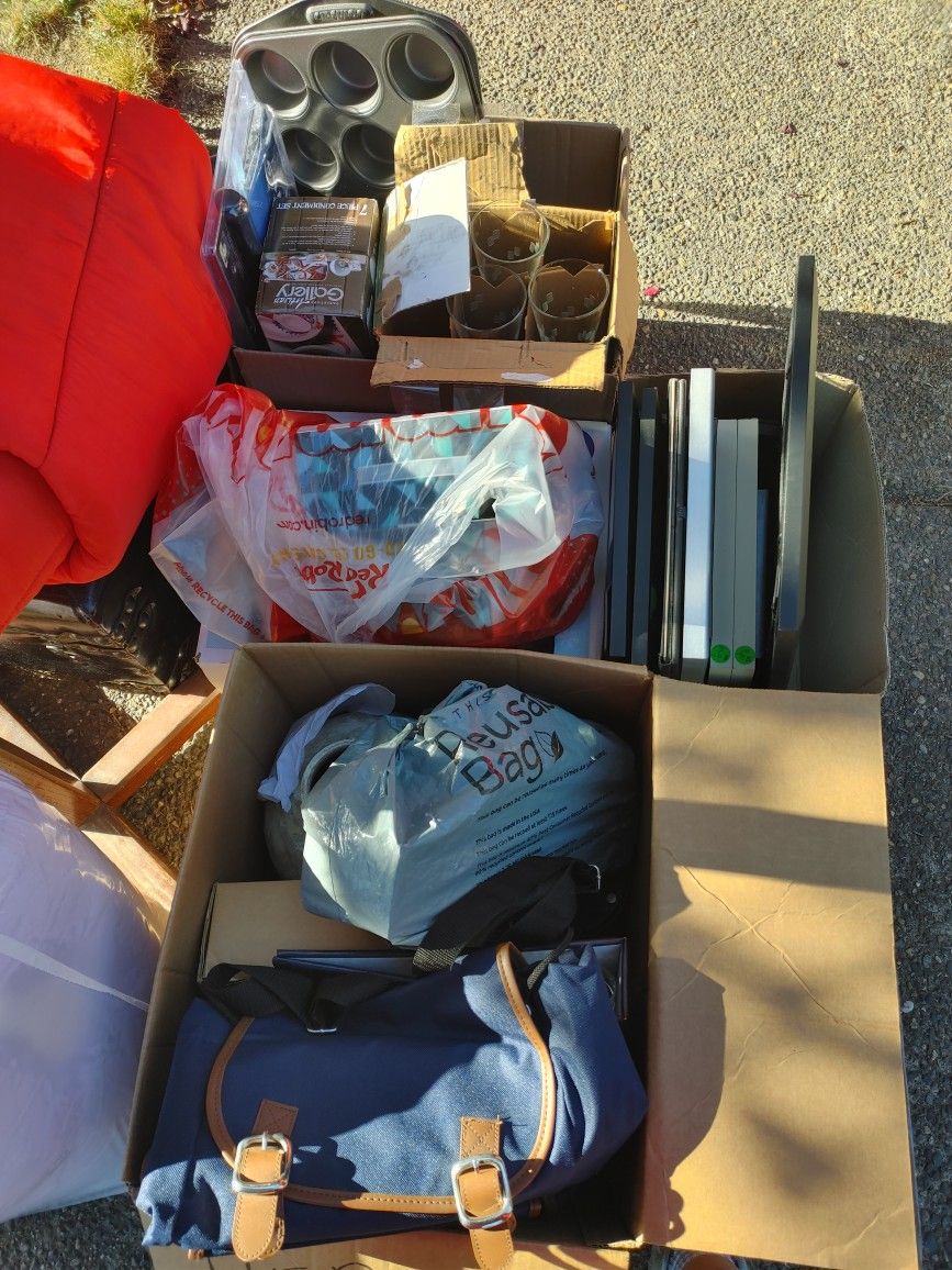 FREE STUFF!!