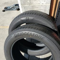 235 55 19 Bridgestone