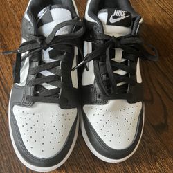 Women Panda dunks Size 7.5 Women With 