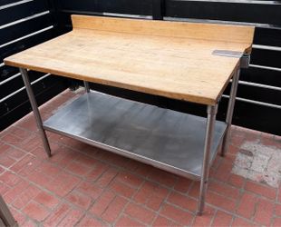 Wood / stainless steel table