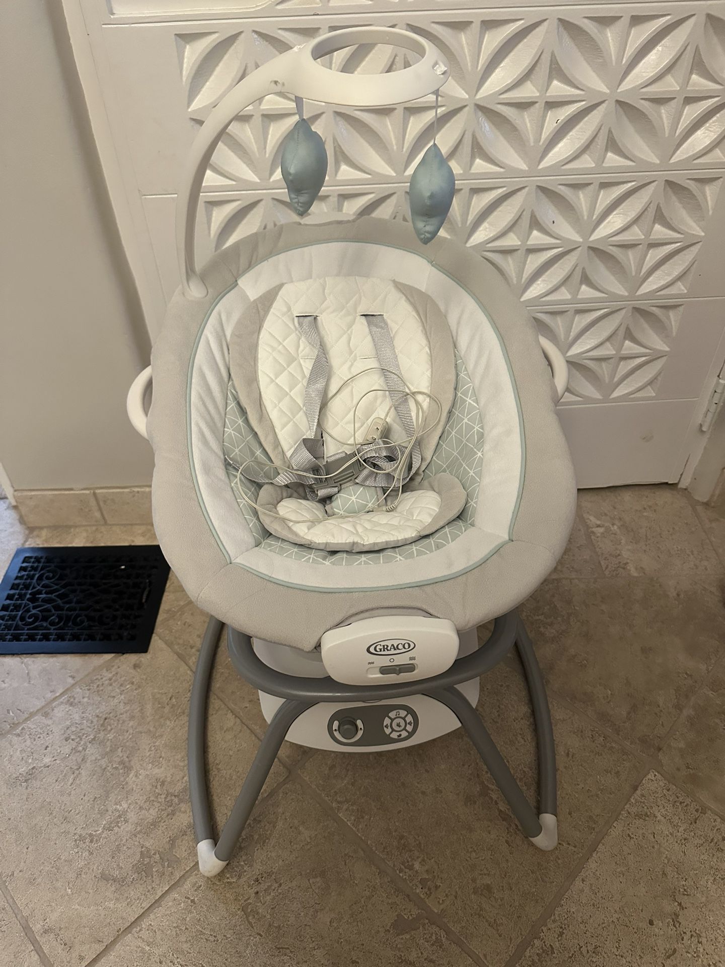 Graco Duet Glide Gliding Baby Swing with Portable Rocker