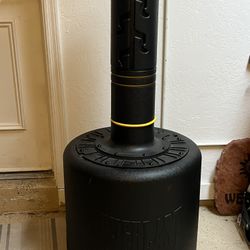 Everlast Punching Bag Stand And Gloves (No bag)