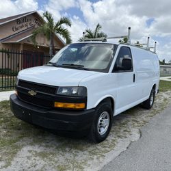 2018 Chevrolet Express 2500 Cargo Van 