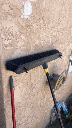 24 inch Wide Push Broom with Telescoping Handle
