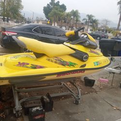 97 XPSEADOO 800CC PARTING OUT THIS SKI MANY NEW PARTS $$ WHOLE SKI 1200$$$ WITH TITLE NO TRAILER OR CART!!