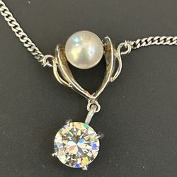 10 K White Gold With White Sapphire Necklace 