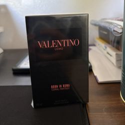 VALENTINO BORN IN ROMA CORAL FANTASY 