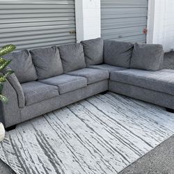 🔥 Ashley Furniture Light Gray L-Shaped Sectional – FREE Delivery – $499 🔥