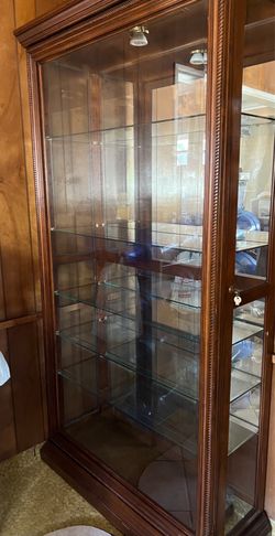 Curio cabinet with light