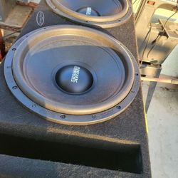 15 Inch Sundown Audio Subs With Box 